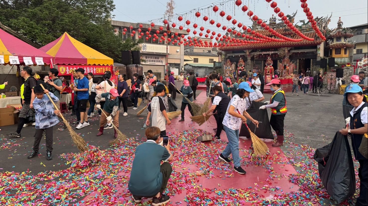 「環保英雄與女神同行！」大甲媽祖遶境登場　中市環保局號召3千志工守護沿線環境